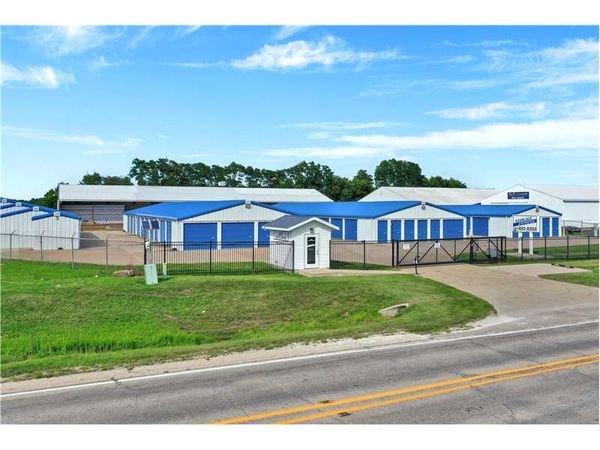 Extra Space Storage facility at 719 US Highway 150 E - Galesburg, IL