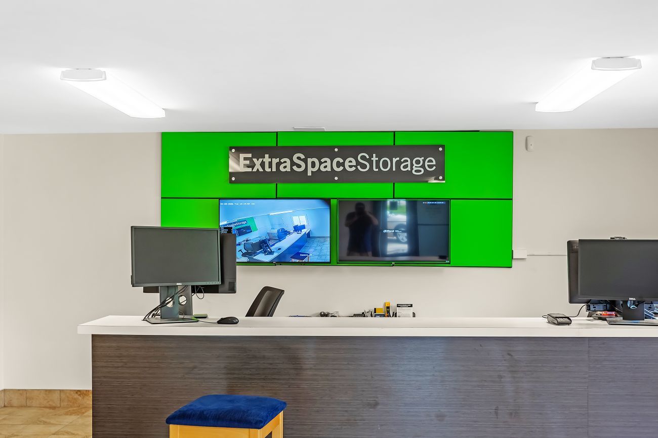 10×20 Garage in Youngstown, OH 446 Boardman Canfield Rd Youngstown, Ohio 3