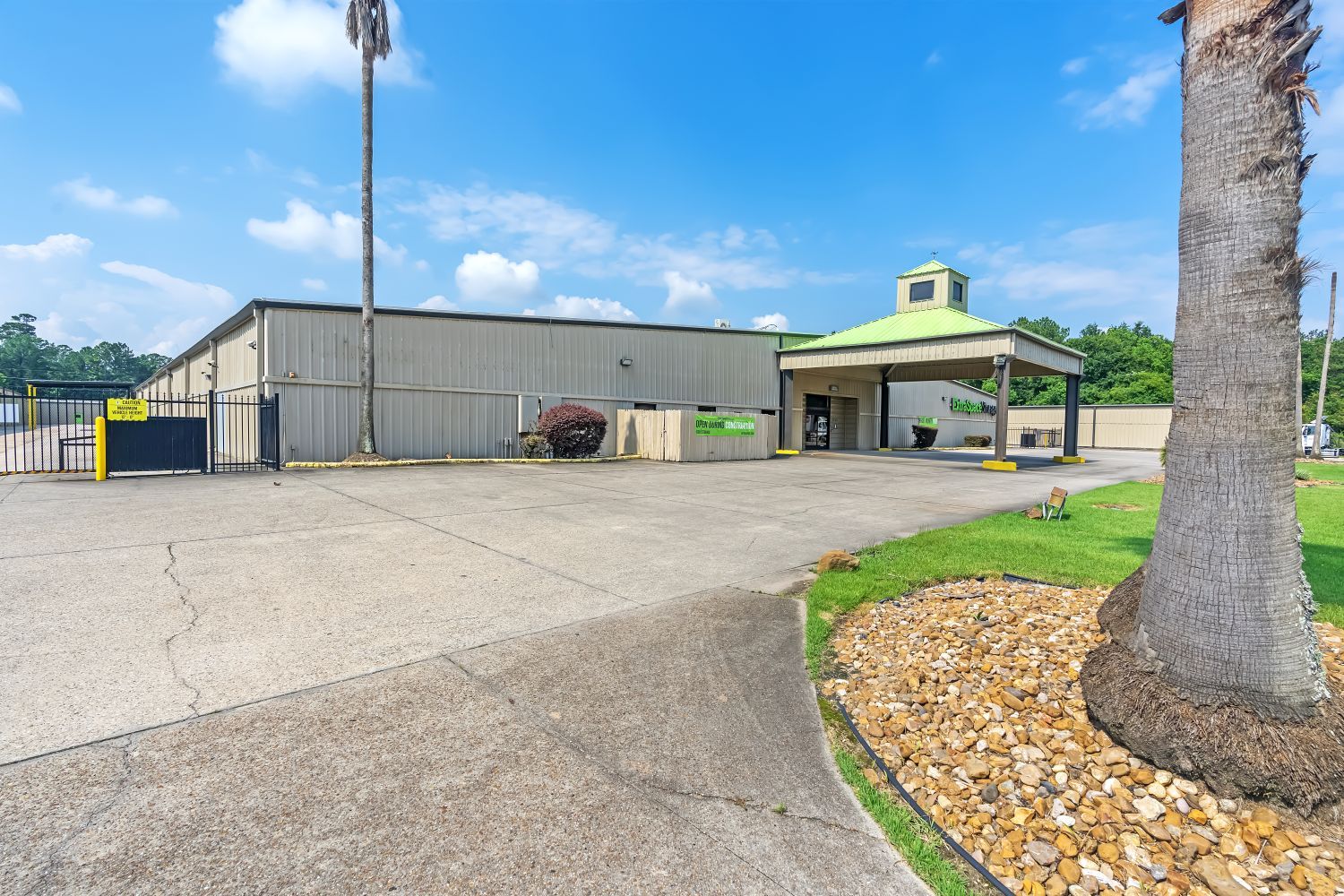 Extra Space Storage  5250 FM 1960 Rd E in Humble, TX