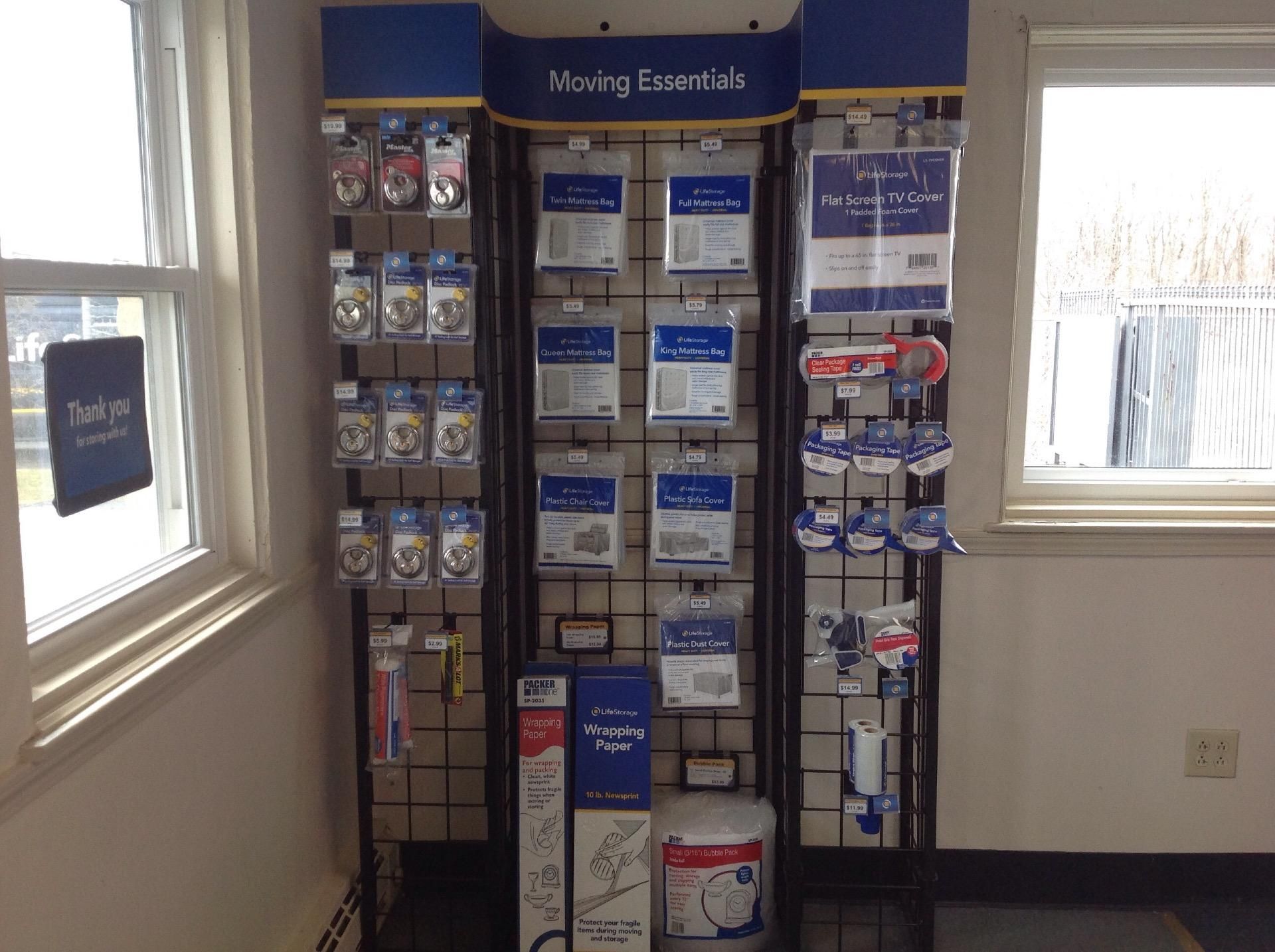 Extra Space Storage  230 Snyder Rd in Hermitage, PA