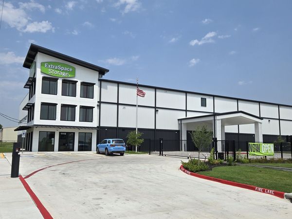 Extra Space Storage facility at 1115 Dragonfly Ave - Weslaco, TX