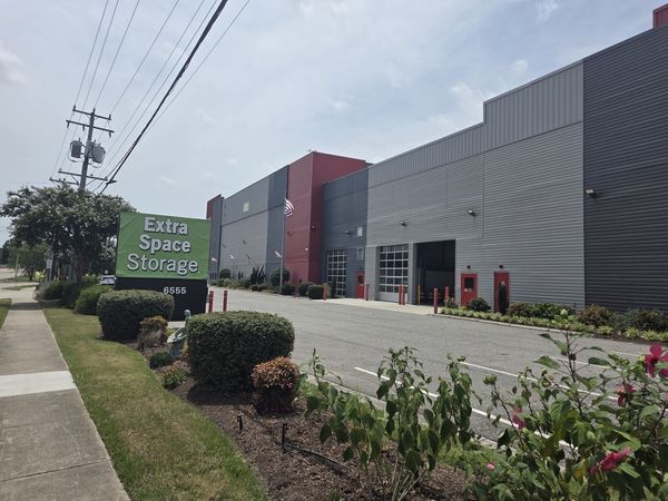 Extra Space Storage facility at 6555 Tidewater Dr - Norfolk, VA