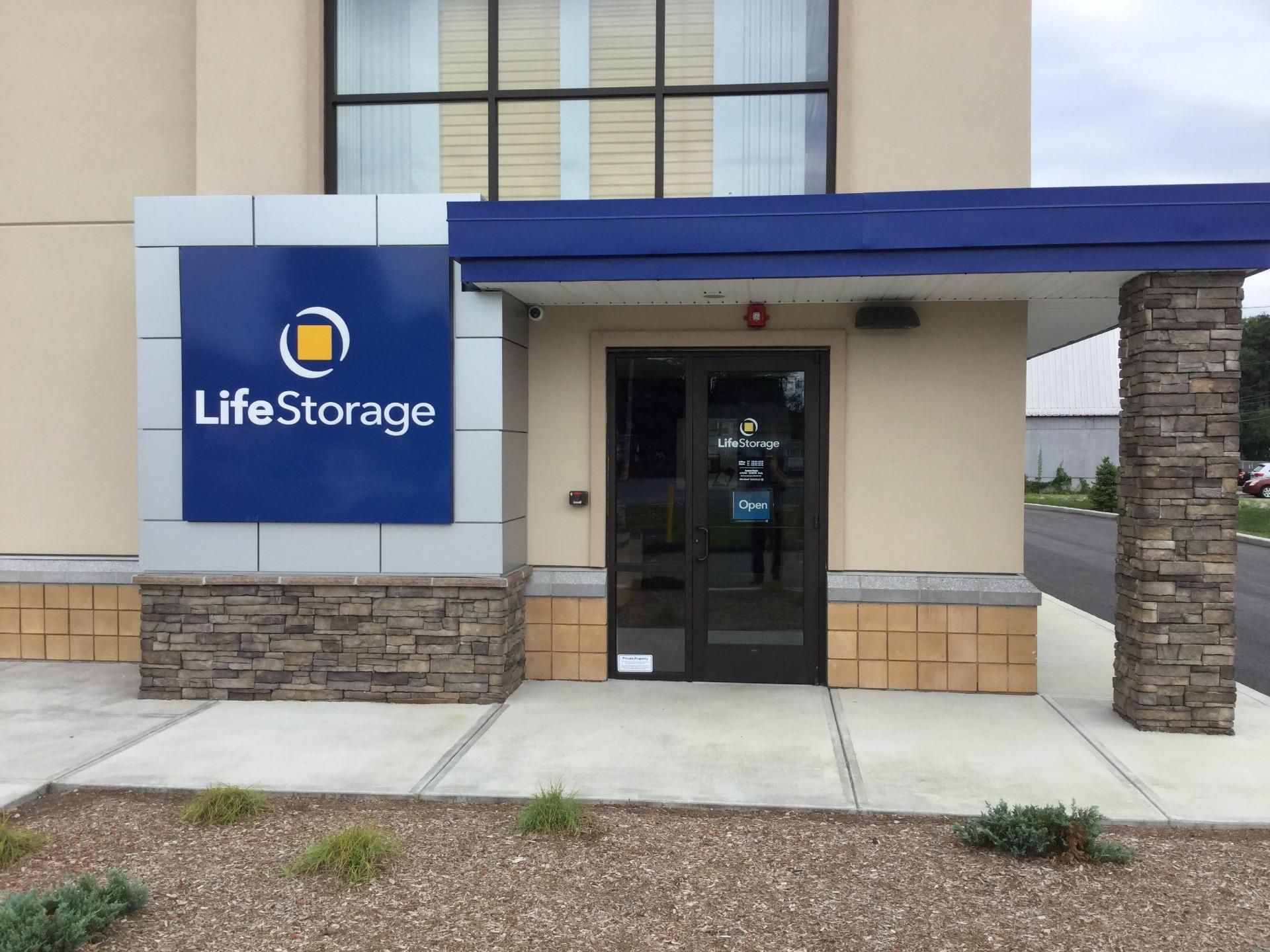 Extra Space Storage  90 Main St in Oxford, MA