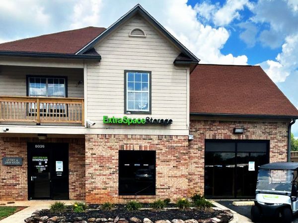 Extra Space Storage facility at 8036 Madison Blvd - Madison, AL