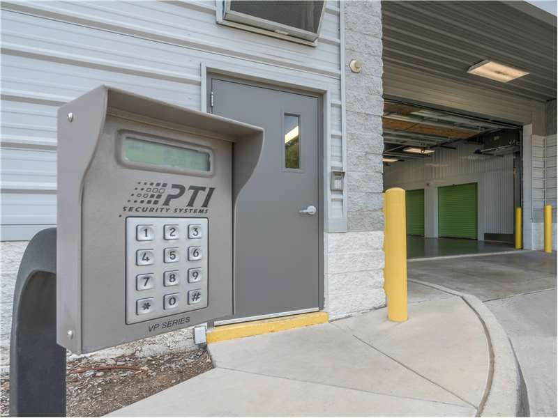 Extra Space Storage  1900 Windsor Pl in Fort Worth, TX