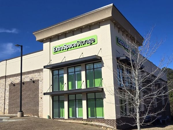 Extra Space Storage facility at 6002 Cumming Hwy - Sugar Hill, GA
