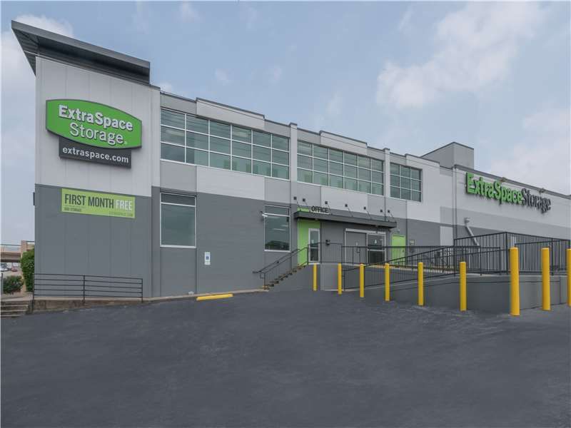 5×5 Self Storage Unit in Dallas, TX