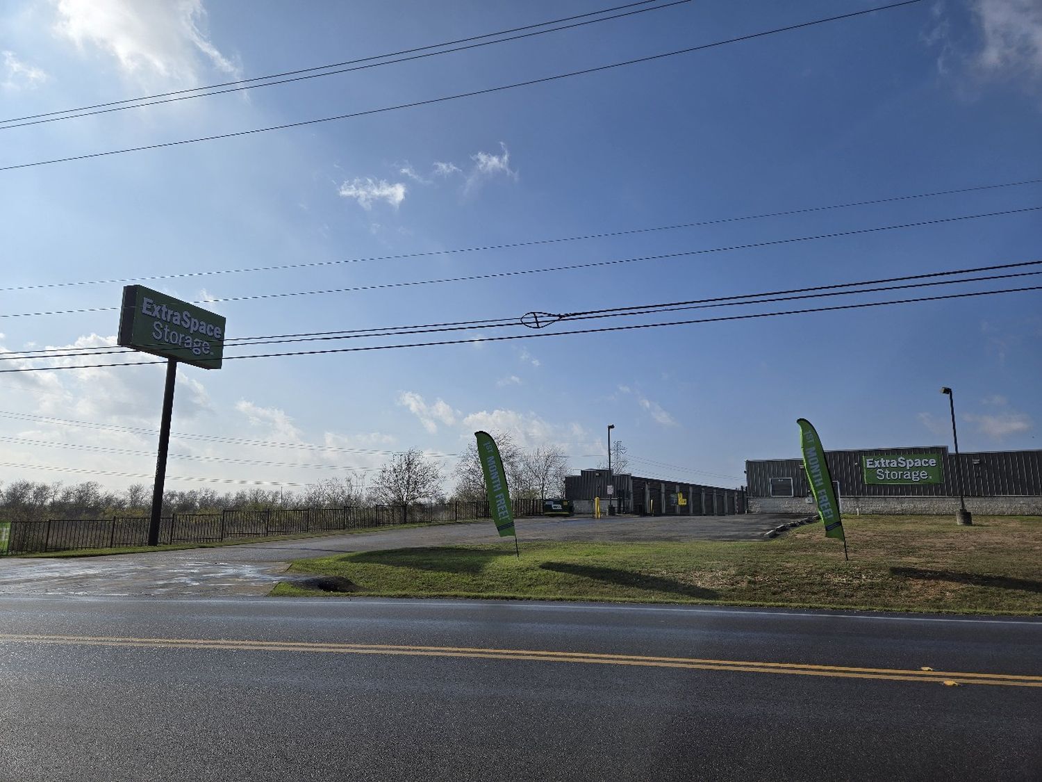 Extra Space Storage  7858 E Evans Rd in San Antonio, TX