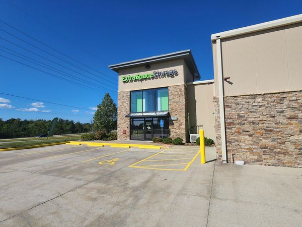 Extra Space Storage facility at 7351 Highway N - Dardenne Prairie, MO