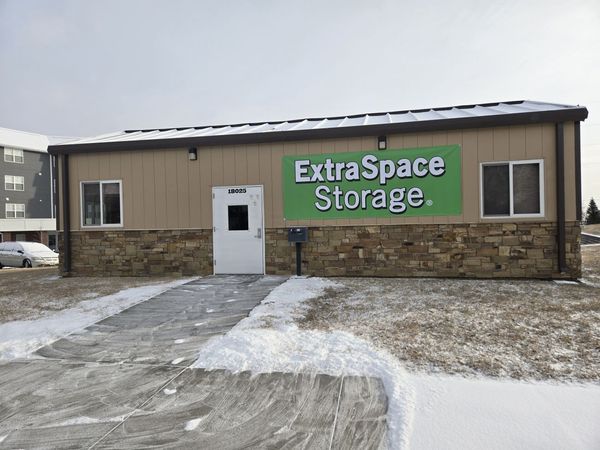 Extra Space Storage facility at 18025 Drexel St - Omaha, NE