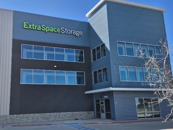 Extra Space Storage facility at 315 S 11th St - Waco, TX