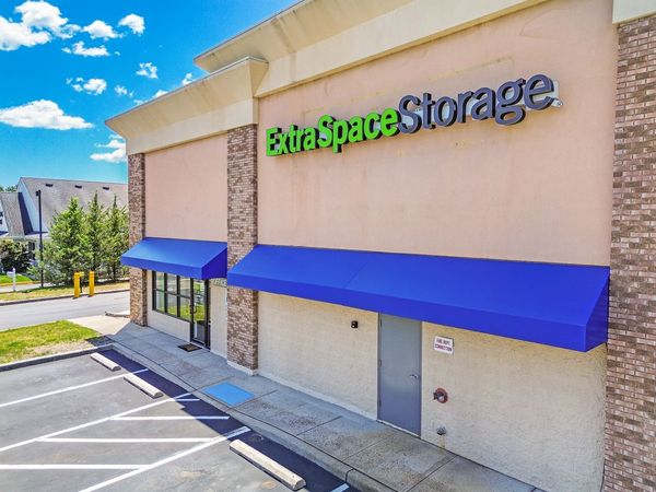 Extra Space Storage facility at 1341 Route 37 W - Toms River, NJ