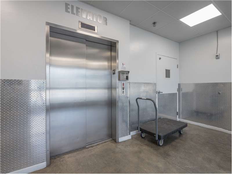 Extra Space Storage  430 N Dixie Hwy in Hollywood, FL