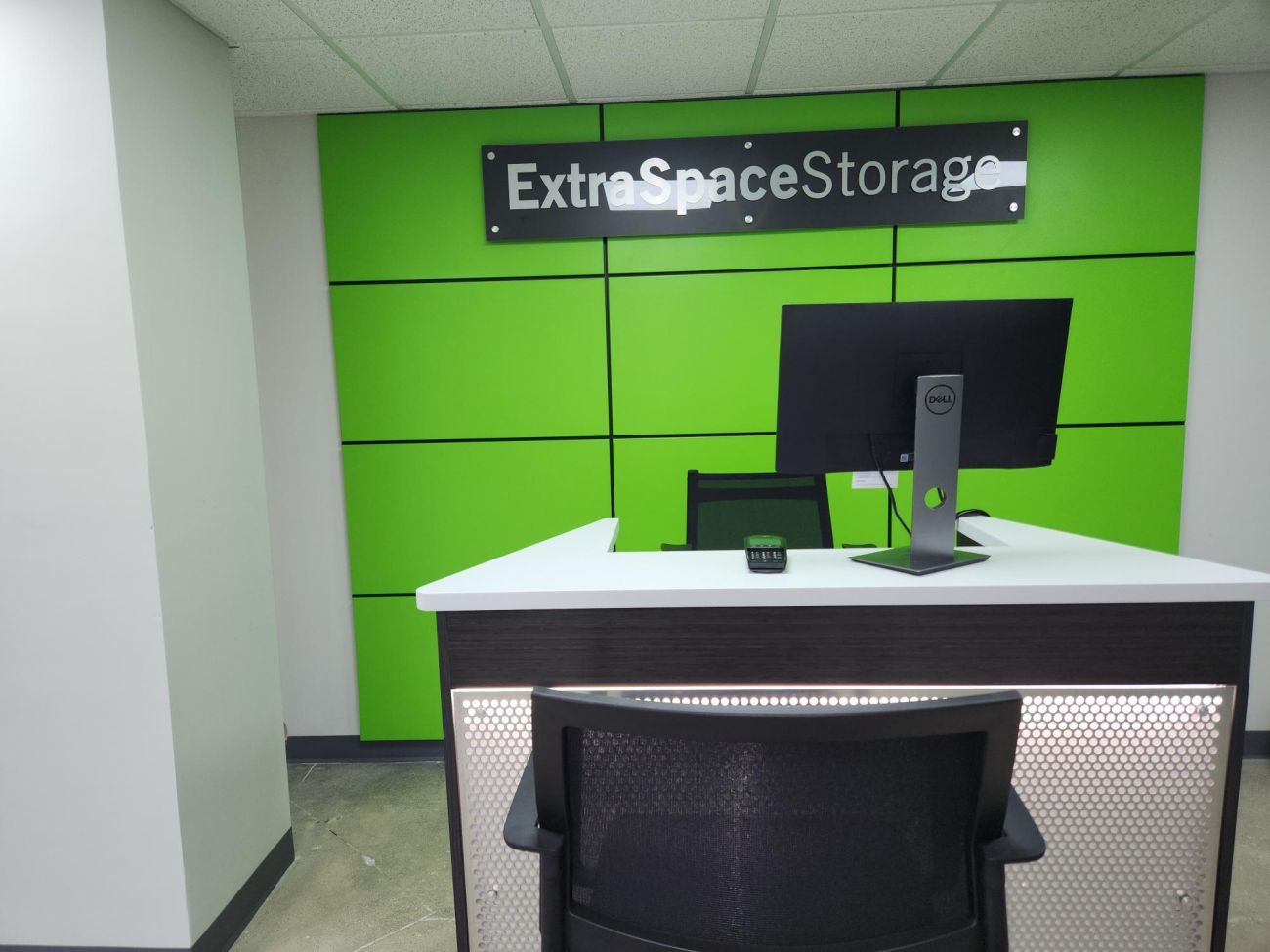 Extra Space Storage in Fort Lauderdale, FL  747 NE 3rd Ave 3