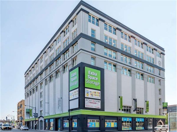 Extra Space Storage facility at 1205 W Jackson Blvd - Chicago, IL