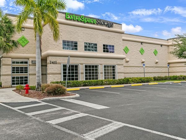 Extra Space Storage facility at 7411 S Military Trl - Lake Worth, FL