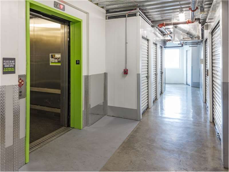 Extra Space Storage  1414 Kalakaua Ave in Honolulu, HI