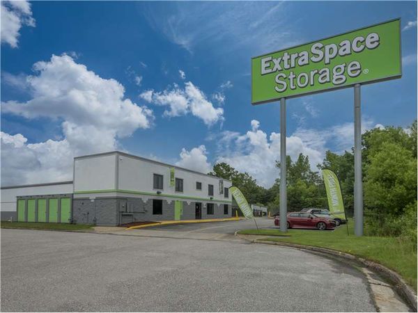 Extra Space Storage facility at 491 Denbigh Blvd - Newport News, VA