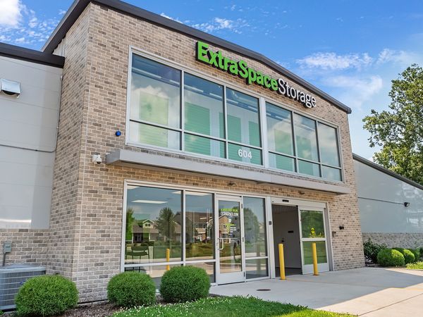 Extra Space Storage facility at 604 Silhavy Rd - Valparaiso, IN