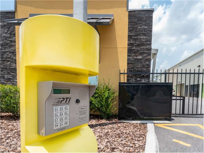 3×3 Self Storage Unit in Orlando, FL 11071 University Blvd Orlando, Florida 2