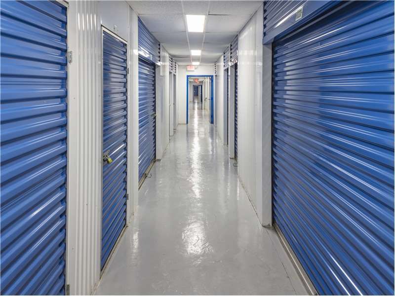 Extra Space Storage  11850 Parklawn Dr in Rockville, MD