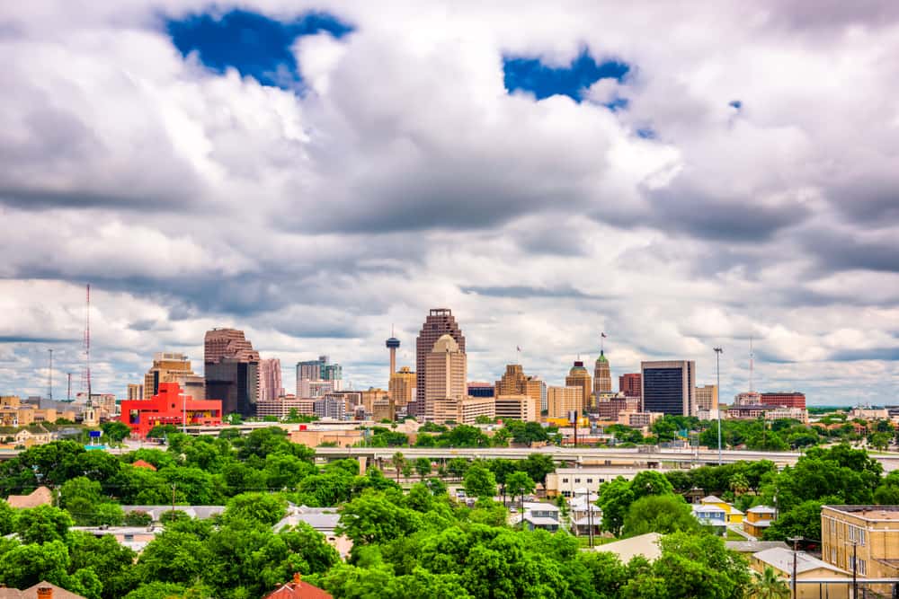 Article image for: How Much Do Movers Cost in San Antonio in 2026