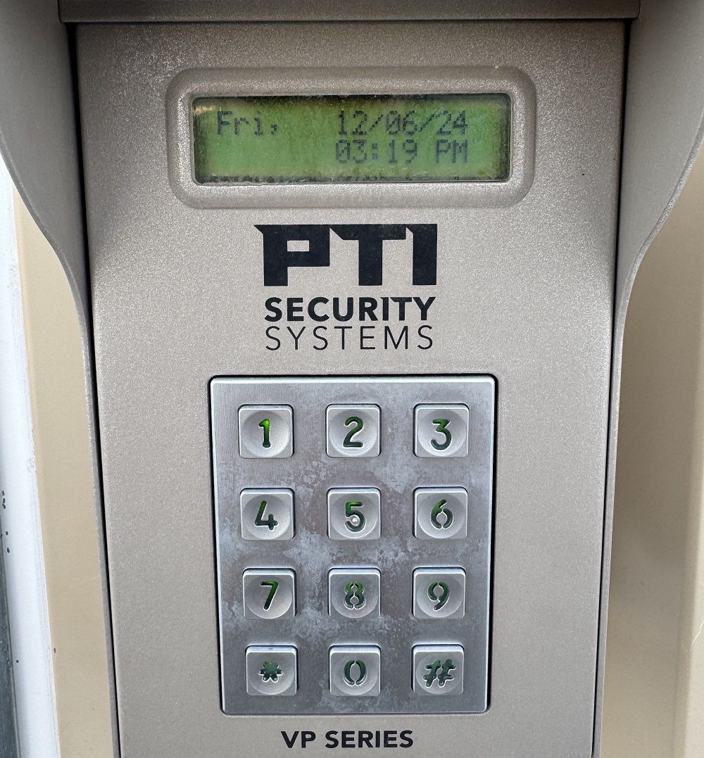 Extra Space Storage  7711 Henry Clay Blvd in Liverpool, NY