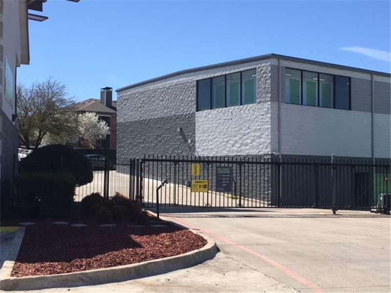 Extra Space Storage  2255 N Hwy 360 in Grand Prairie, TX