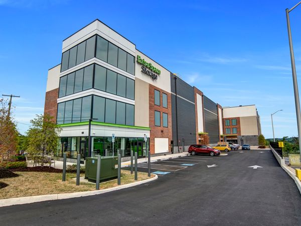 Extra Space Storage facility at 6801 Annapolis Rd - Hyattsville, MD