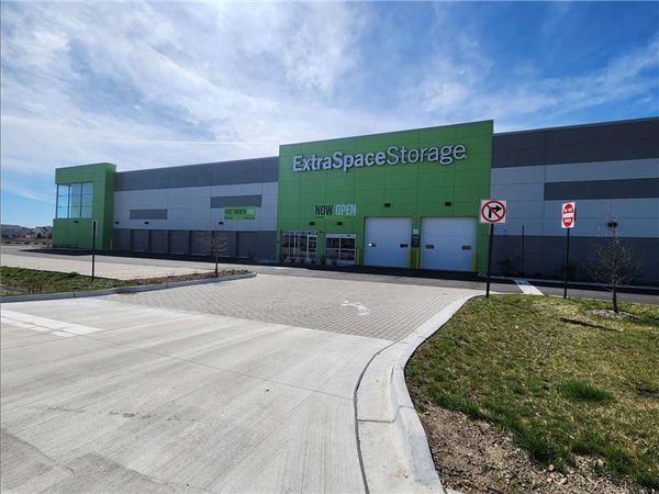 Extra Space Storage facility at 2325 Benchmark Ln - Bartlett, IL