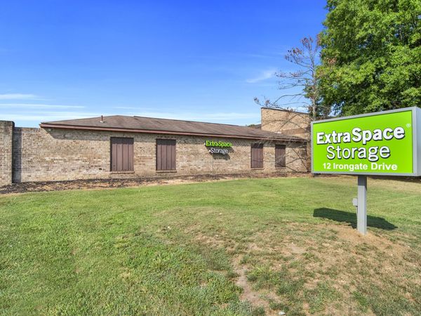 Extra Space Storage facility at 12 Irongate Dr - Waldorf, MD