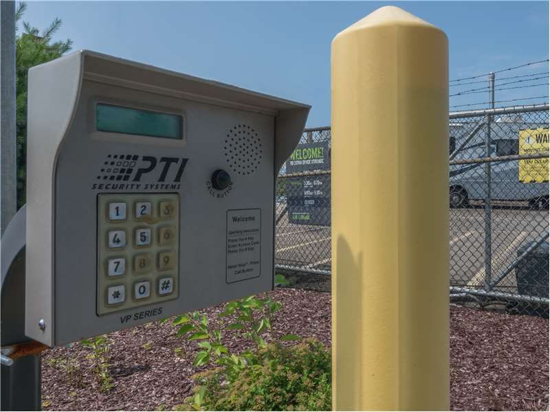 25×10 Self Storage Unit in West Mifflin, PA 2016 Lebanon Rd West Mifflin, Pennsylvania 2