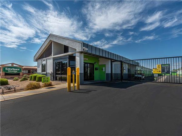 Extra Space Storage facility at 5510 E Southern Ave - Mesa, AZ