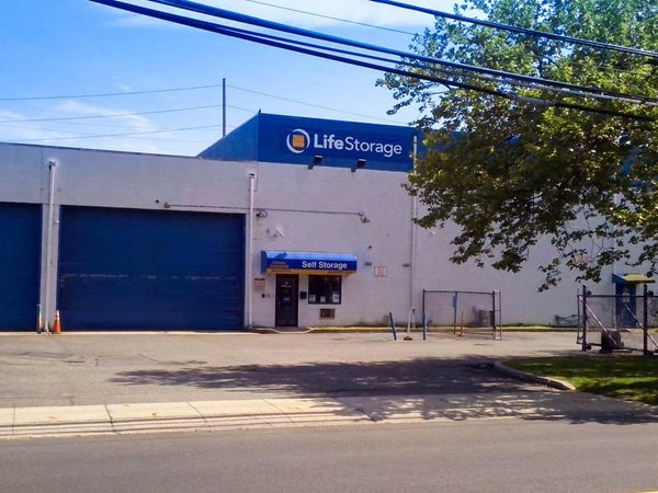 Life Storage facility on 260 Moffitt Blvd - Islip, NY