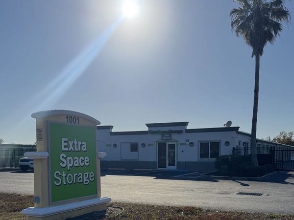 Extra Space Storage facility at 1001 Executive Ave - North Port, FL
