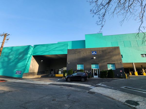 Extra Space Storage facility at 1 Holland Ave - White Plains, NY