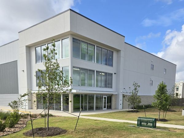 Extra Space Storage facility at 17720 Verde Pkwy - Schertz, TX
