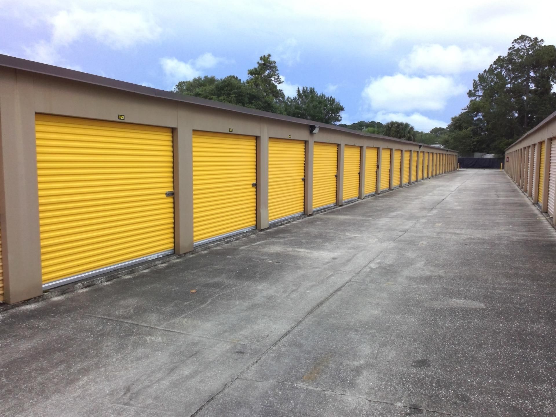 Extra Space Storage  9914 San Jose Blvd in Jacksonville, FL