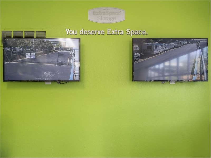 Extra Space Storage  106 Lawrence Station Rd in Sunnyvale, CA