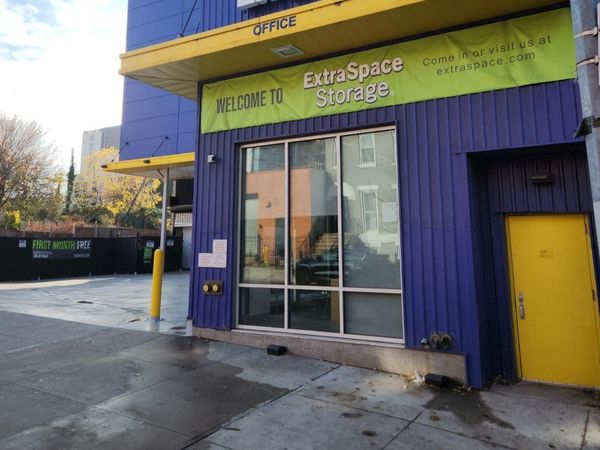 Extra Space Storage facility at 150 17th St - Brooklyn, NY