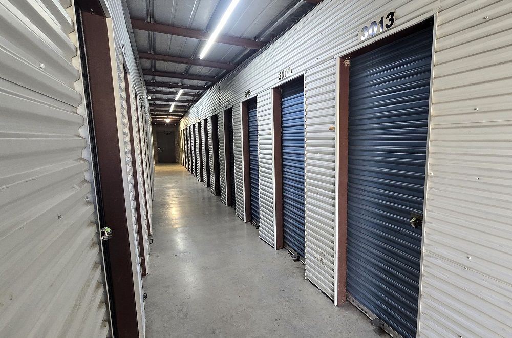 Extra Space Storage  2235 S WW White Rd in San Antonio, TX