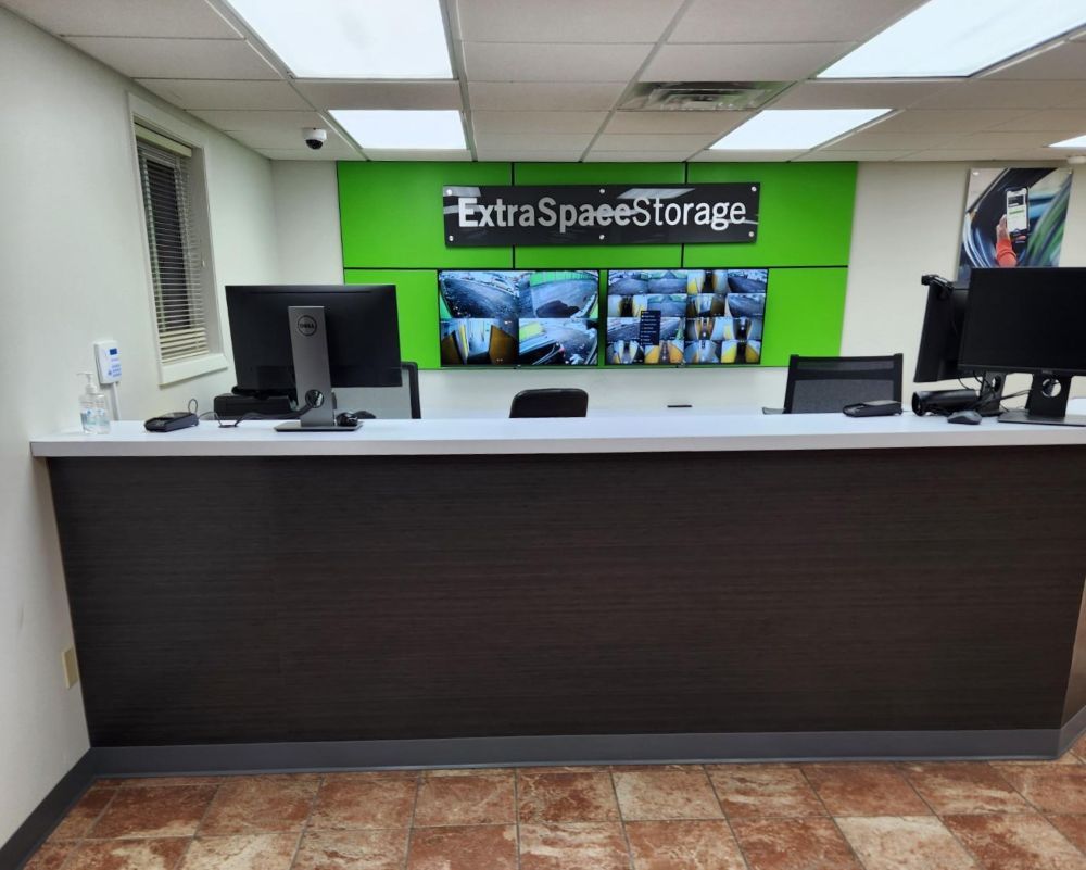 Extra Space Storage in Austintown, OH  3690 Leharps Dr 3