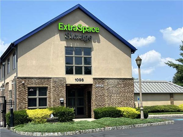 Extra Space Storage facility at 1098 Route 130 - Robbinsville, NJ