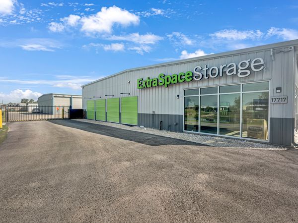 Extra Space Storage facility at 17717 County Road 127 - Pearland, TX