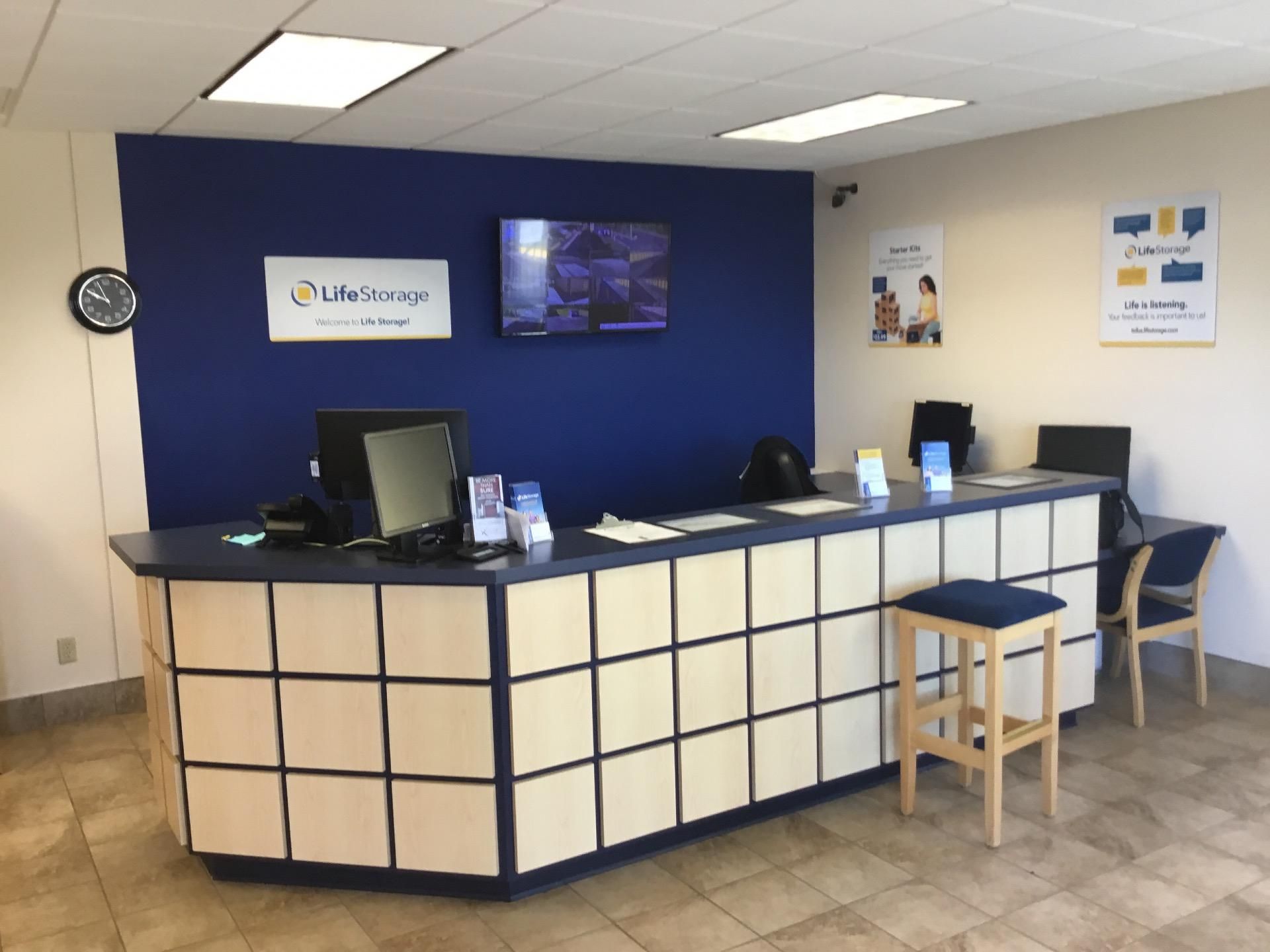 15×8 Self Storage Unit in Chesapeake, VA 517 Volvo Pkwy Chesapeake, Virginia 3