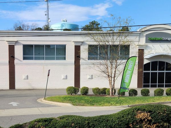 Extra Space Storage facility at 3501 Cox Rd - Henrico, VA