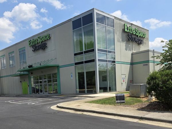 Extra Space Storage facility at 3939 W Market St - Greensboro, NC