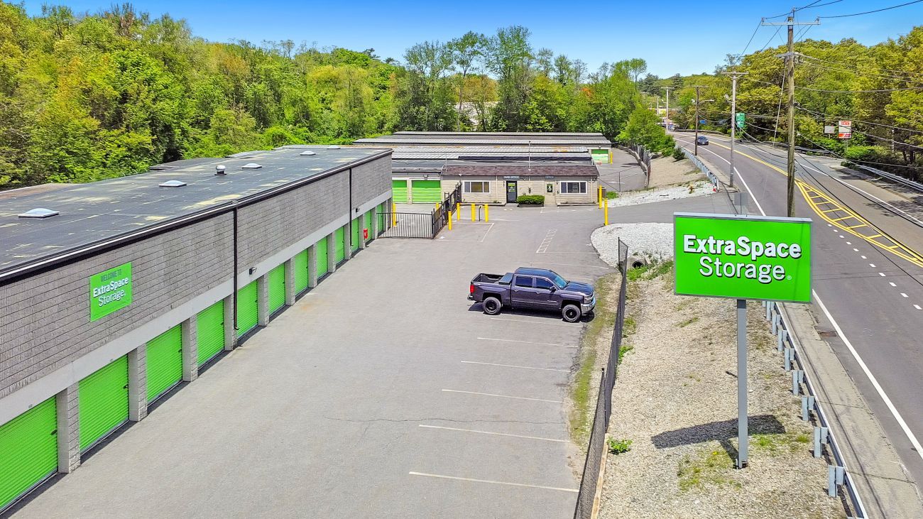 10×20 Garage in Weymouth, MA 81 Main St Weymouth, Massachusetts