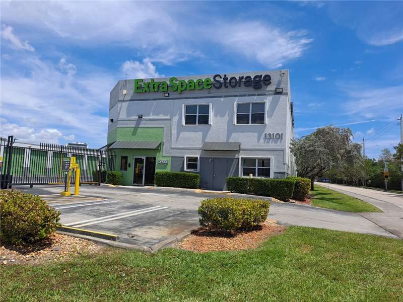 Storage Units in Miami, FL at 13101 NE 16th Ave | Extra Space Storage