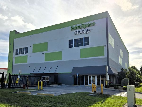 Extra Space Storage facility at 590 NW 137th Ave - Miami, FL